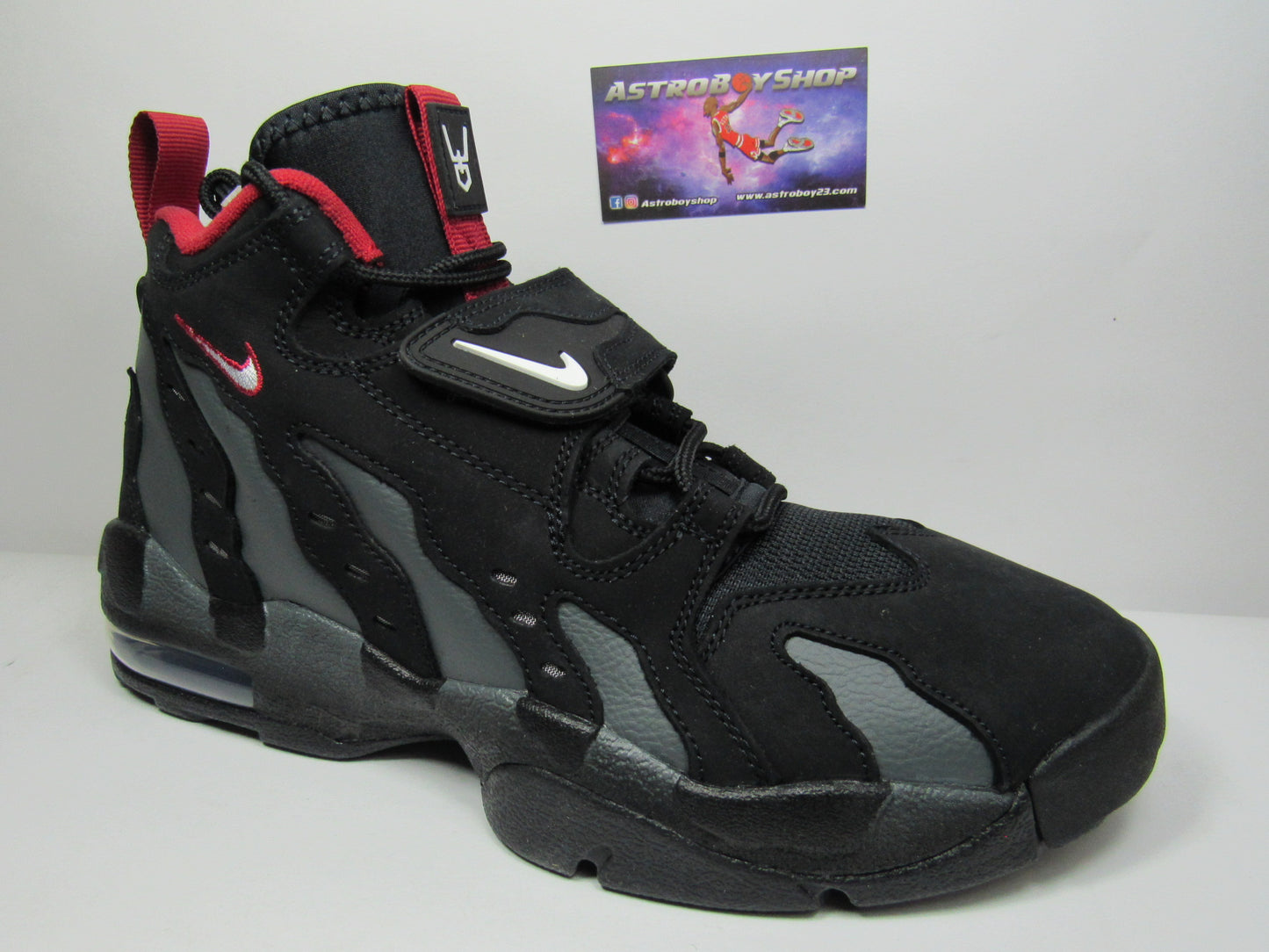 DEION SANDERS DT MAX 96 "FALCONS" EN CAJA