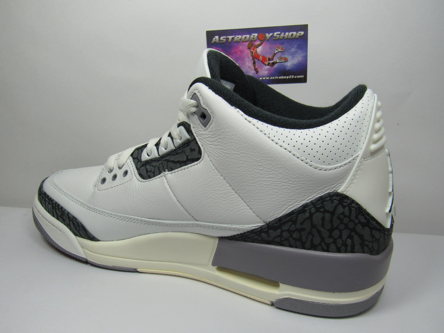 JORDAN 3 CEMENT GREY EN CAJA