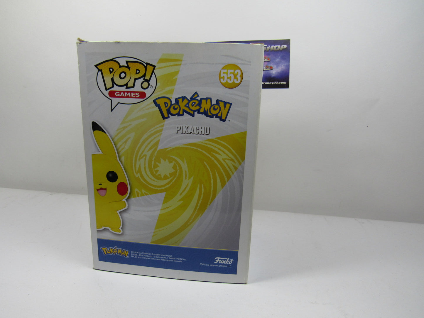 FUNKO PICACHU (553)