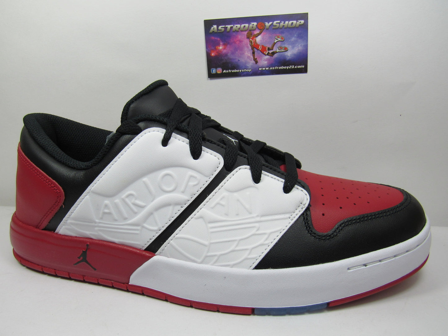 JORDAN 1 NU RETRO GYM RED EN CAJA