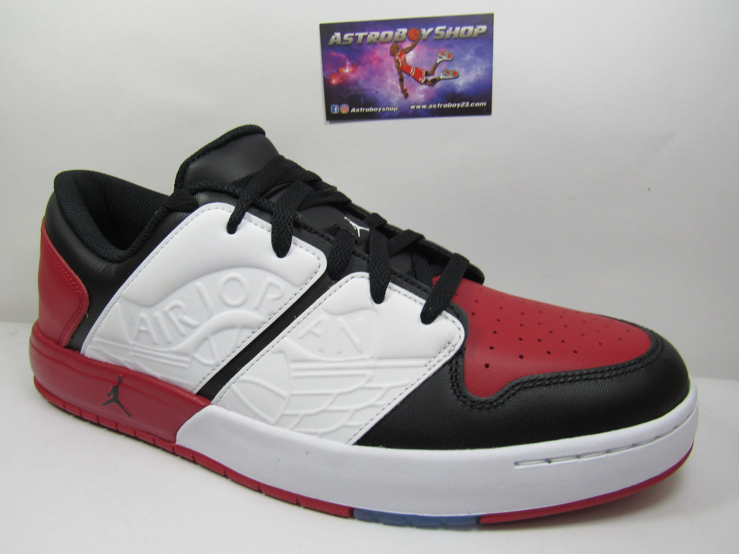 JORDAN 1 NU RETRO GYM RED EN CAJA