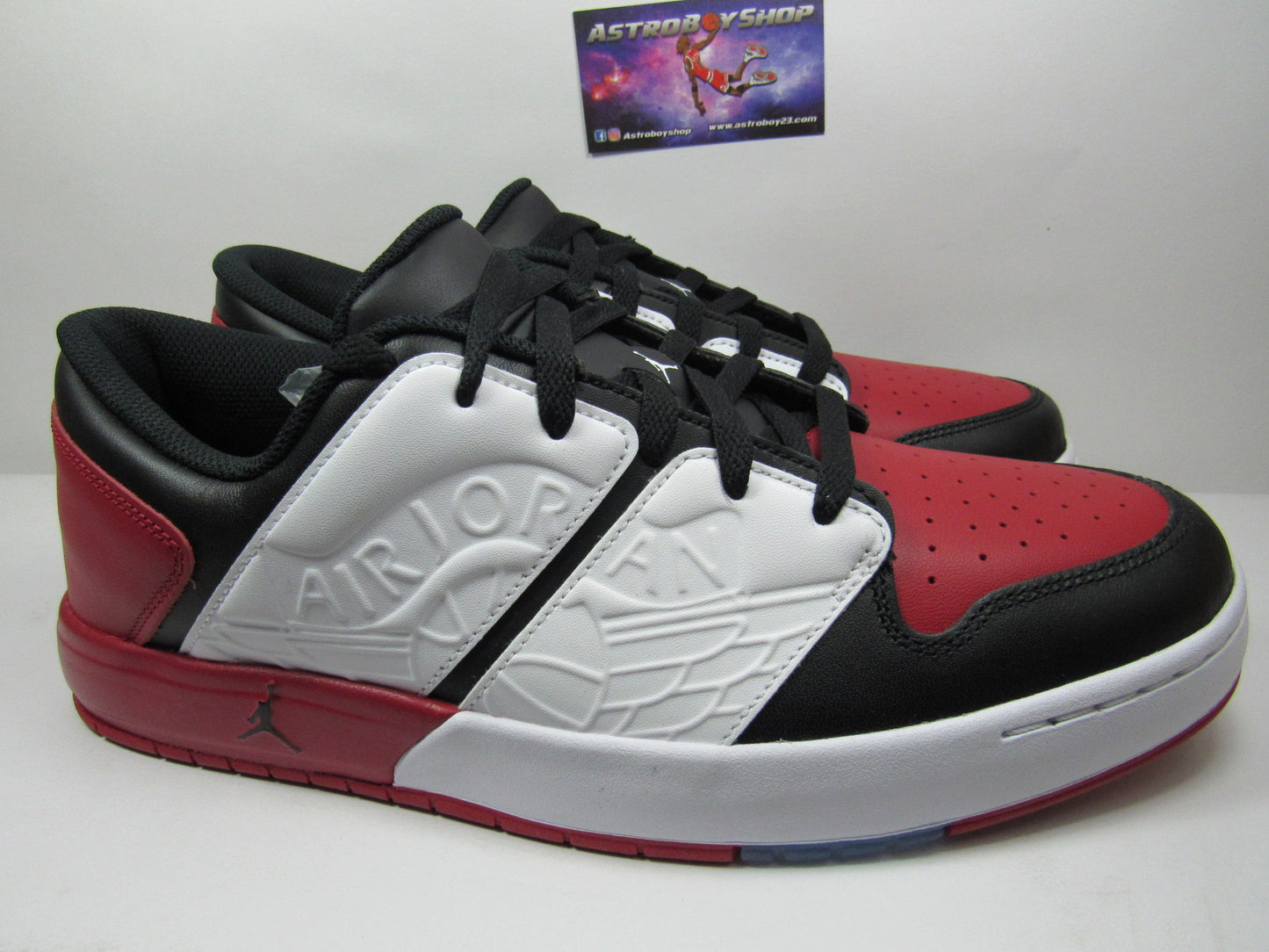 JORDAN 1 NU RETRO GYM RED EN CAJA