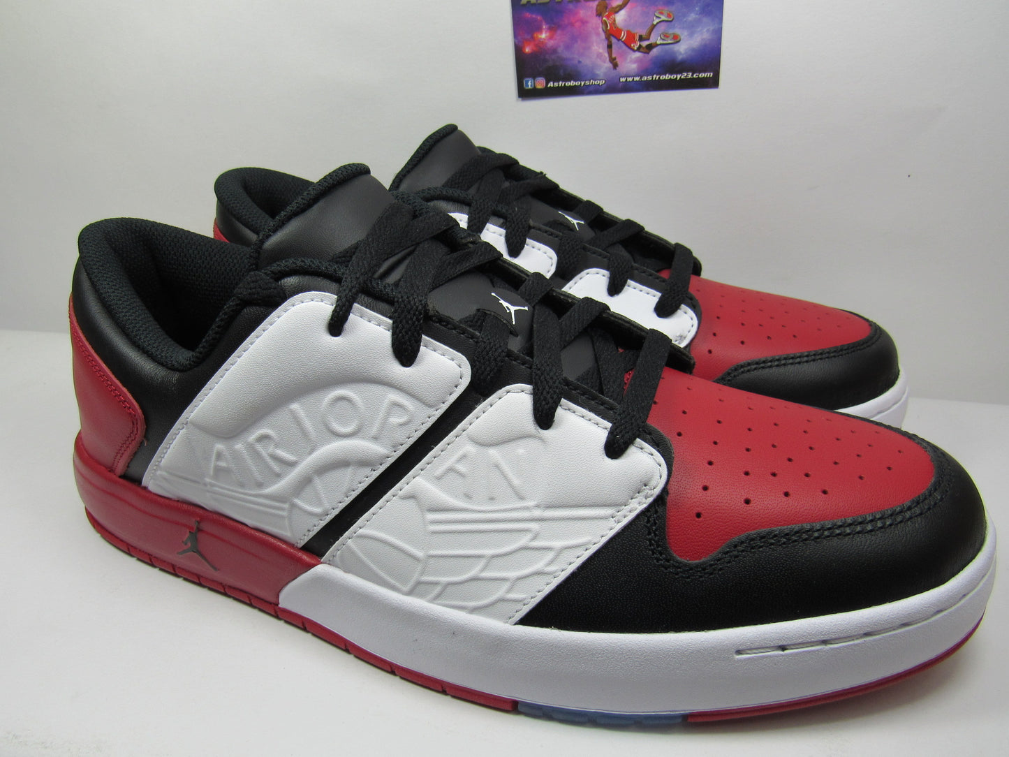 JORDAN 1 NU RETRO GYM RED EN CAJA