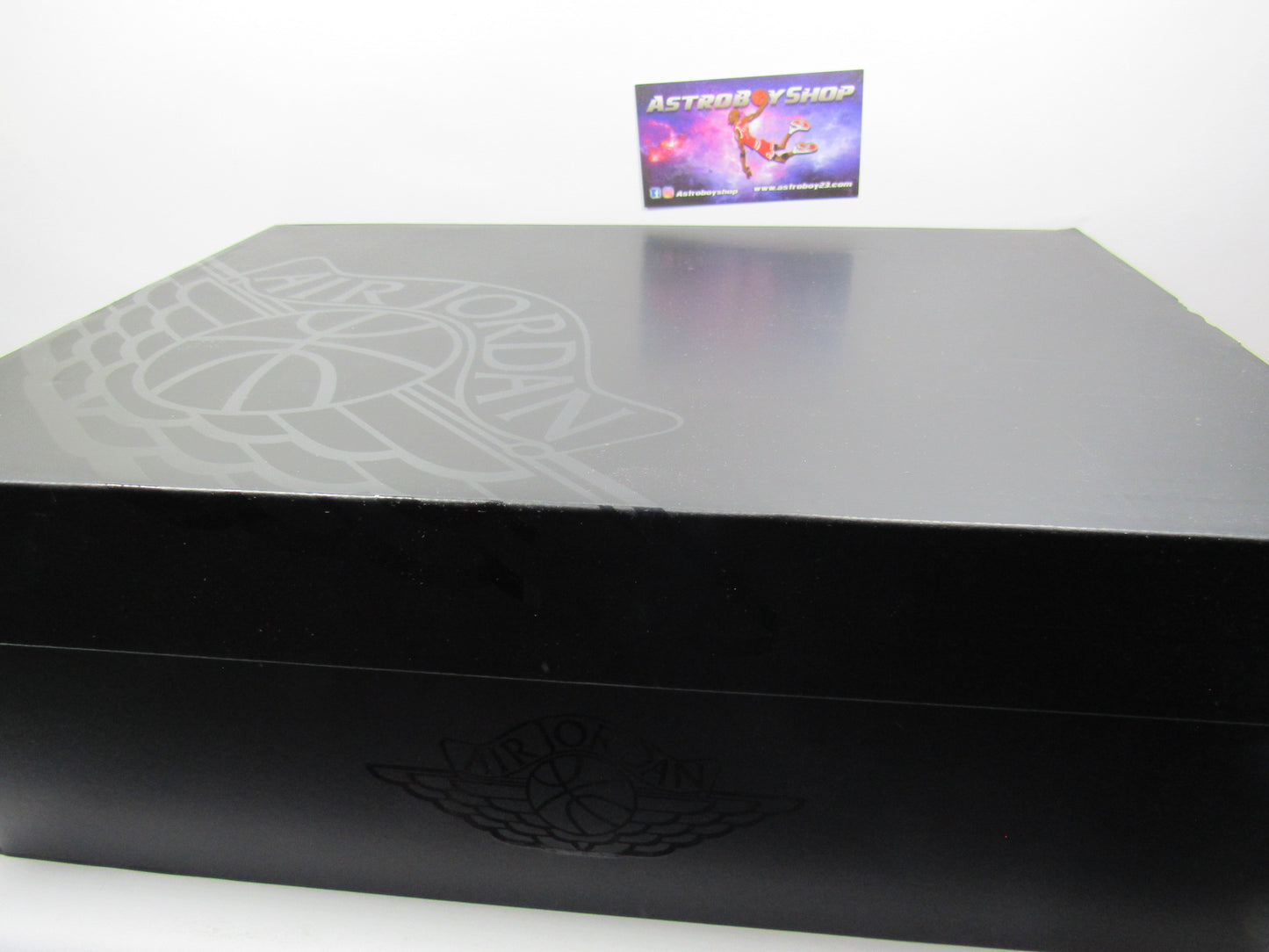 JORDAN 1 NU RETRO GYM RED EN CAJA