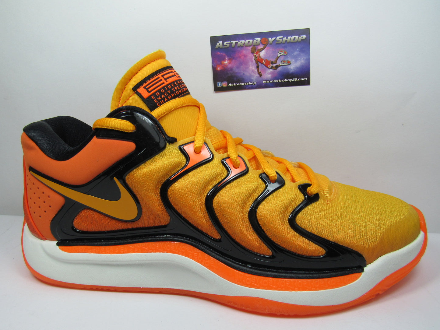 KEVIN DURANT 17 REAPER ORANGE EN CAJA