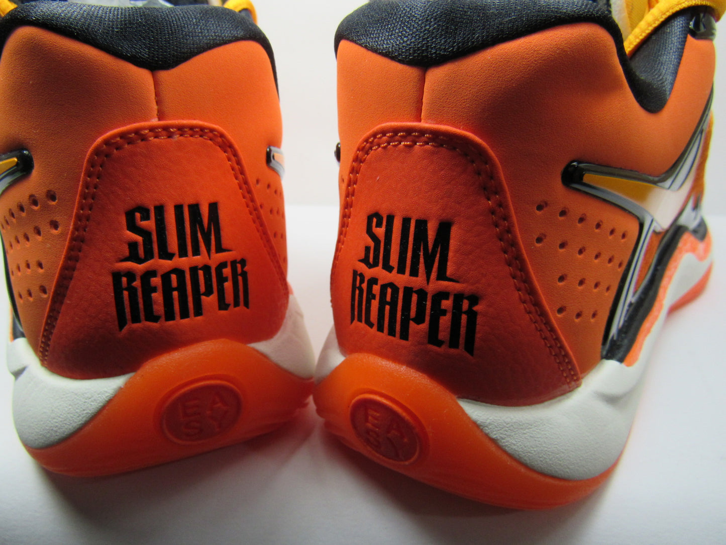 KEVIN DURANT 17 REAPER ORANGE EN CAJA
