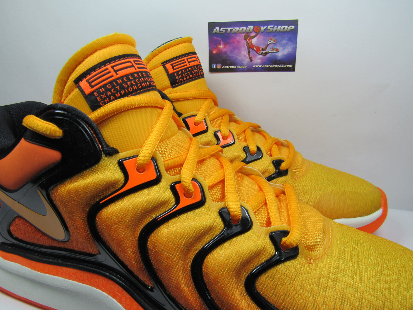 KEVIN DURANT 17 REAPER ORANGE EN CAJA
