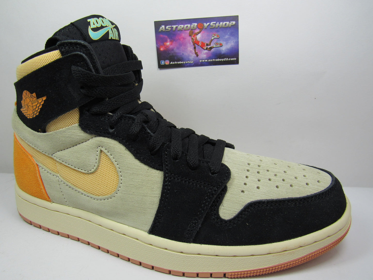 JORDAN 1 ZOOM COMFORT2 MUSLIN EN CAJA