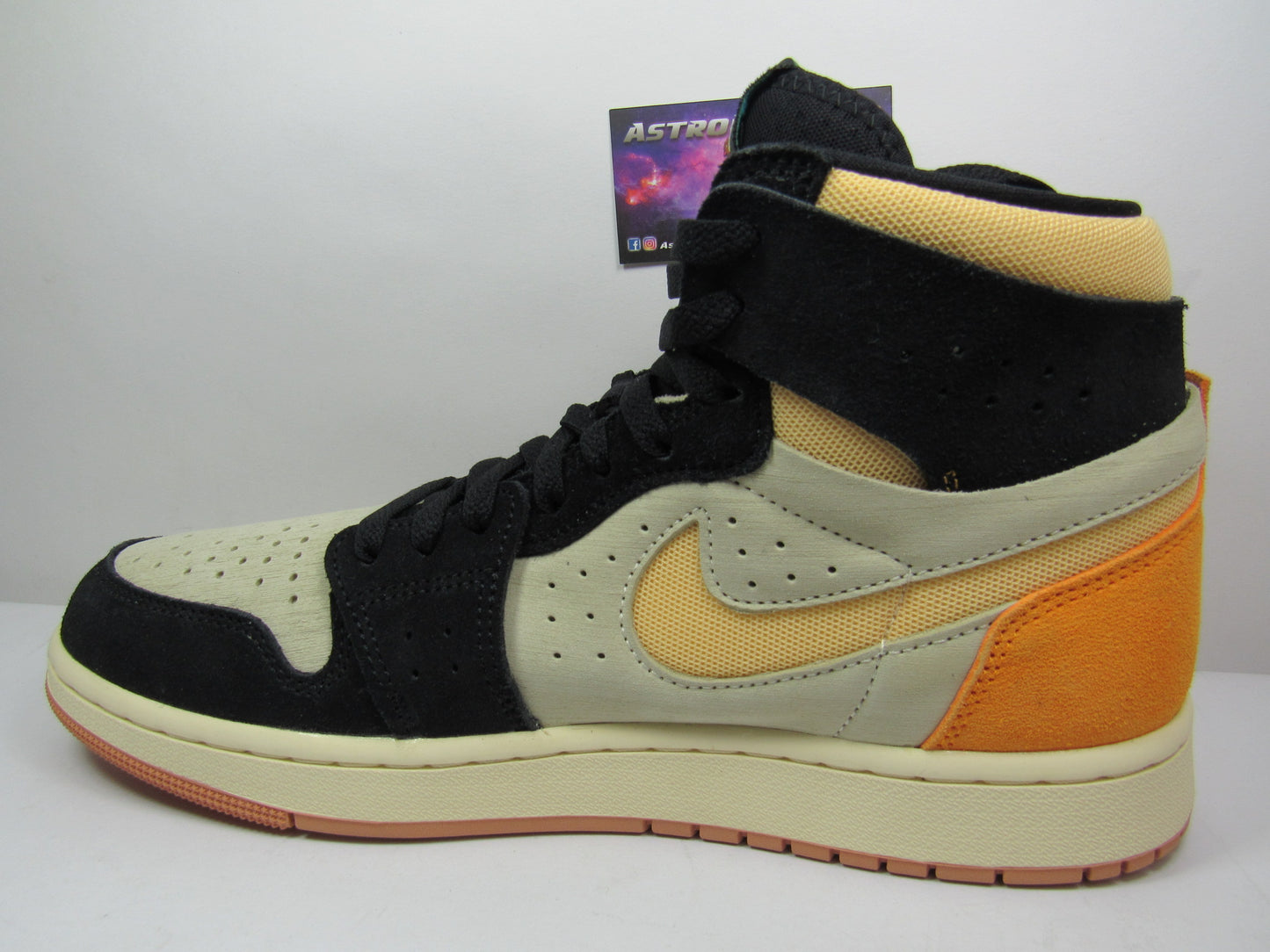JORDAN 1 ZOOM COMFORT2 MUSLIN EN CAJA