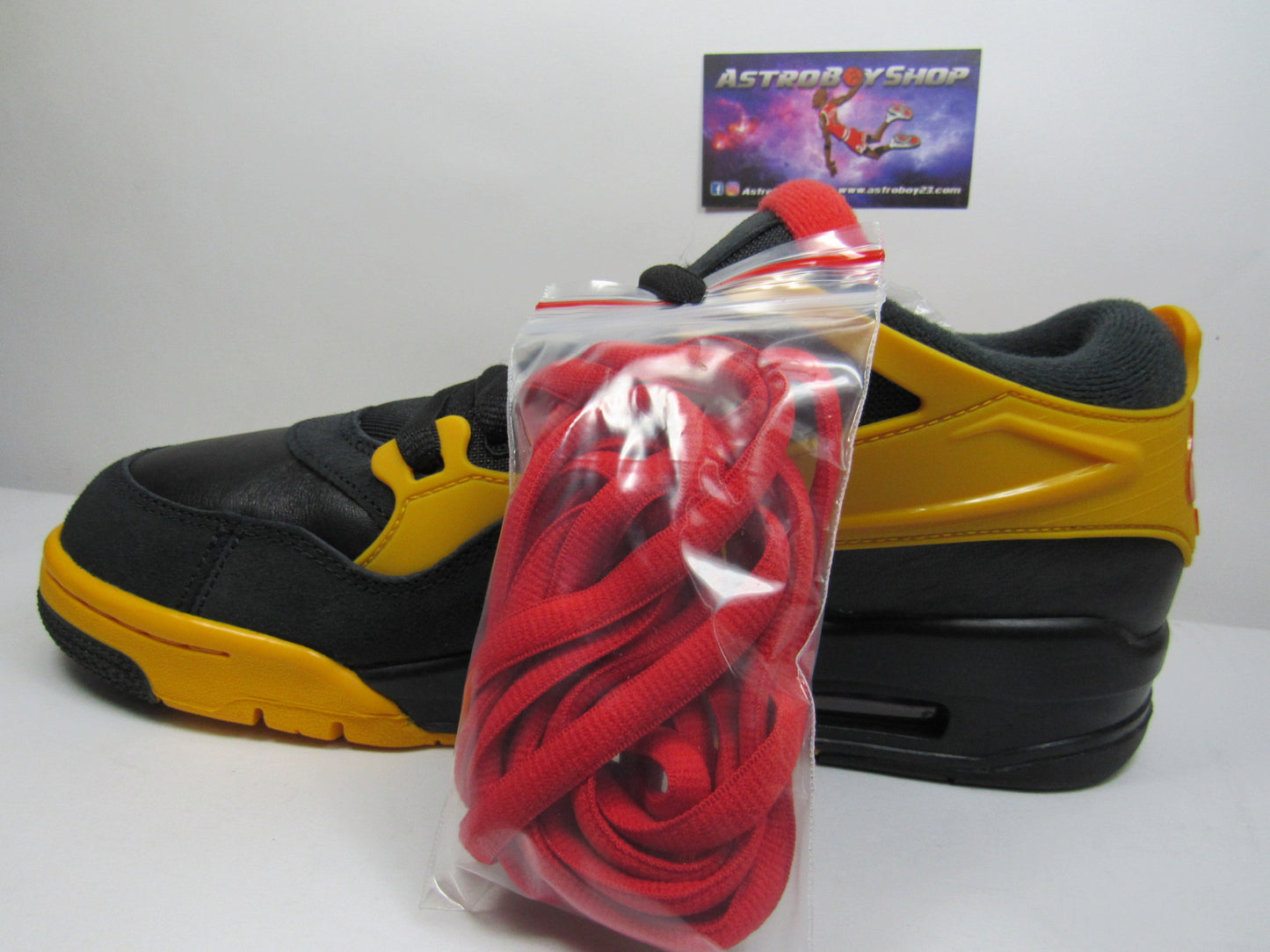 JORDAN 4 RM BRUCE LEE EN CAJA