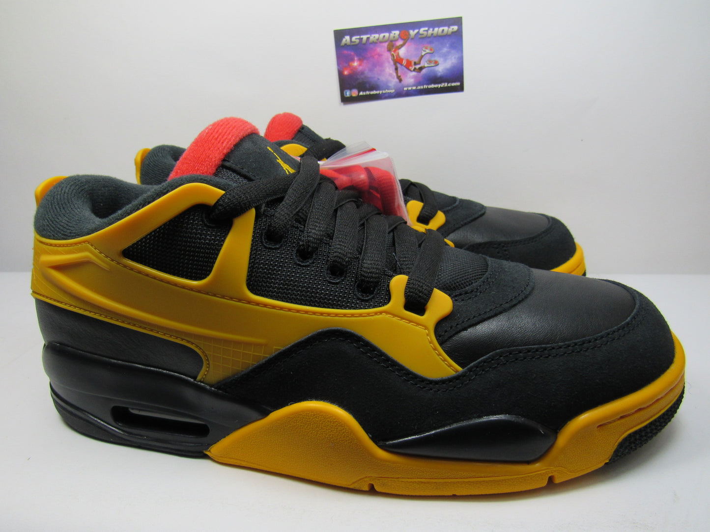JORDAN 4 RM BRUCE LEE EN CAJA