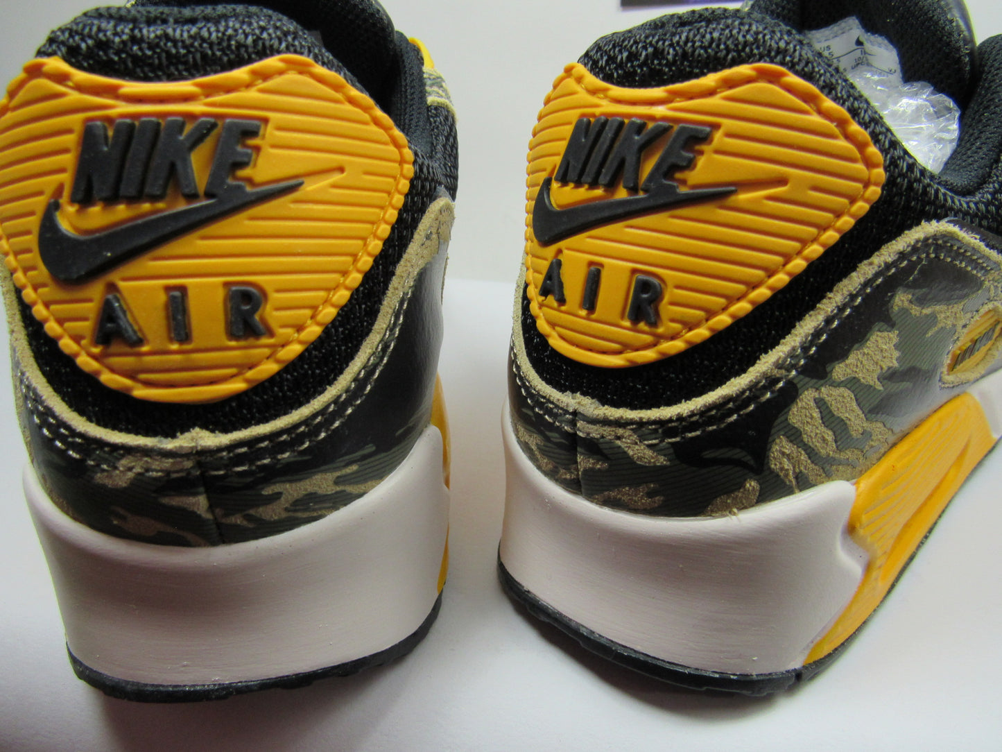 NIKE AIR MAX 90 "CAMOUFLAGE GOLD" EN CAJA