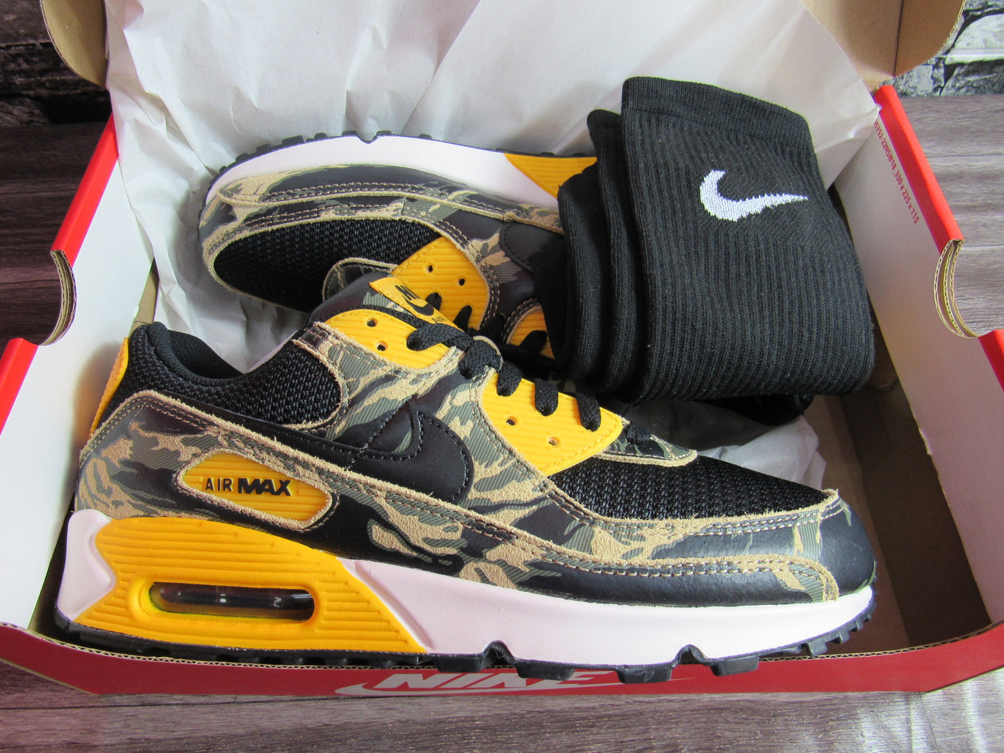 NIKE AIR MAX 90 "CAMOUFLAGE GOLD" EN CAJA