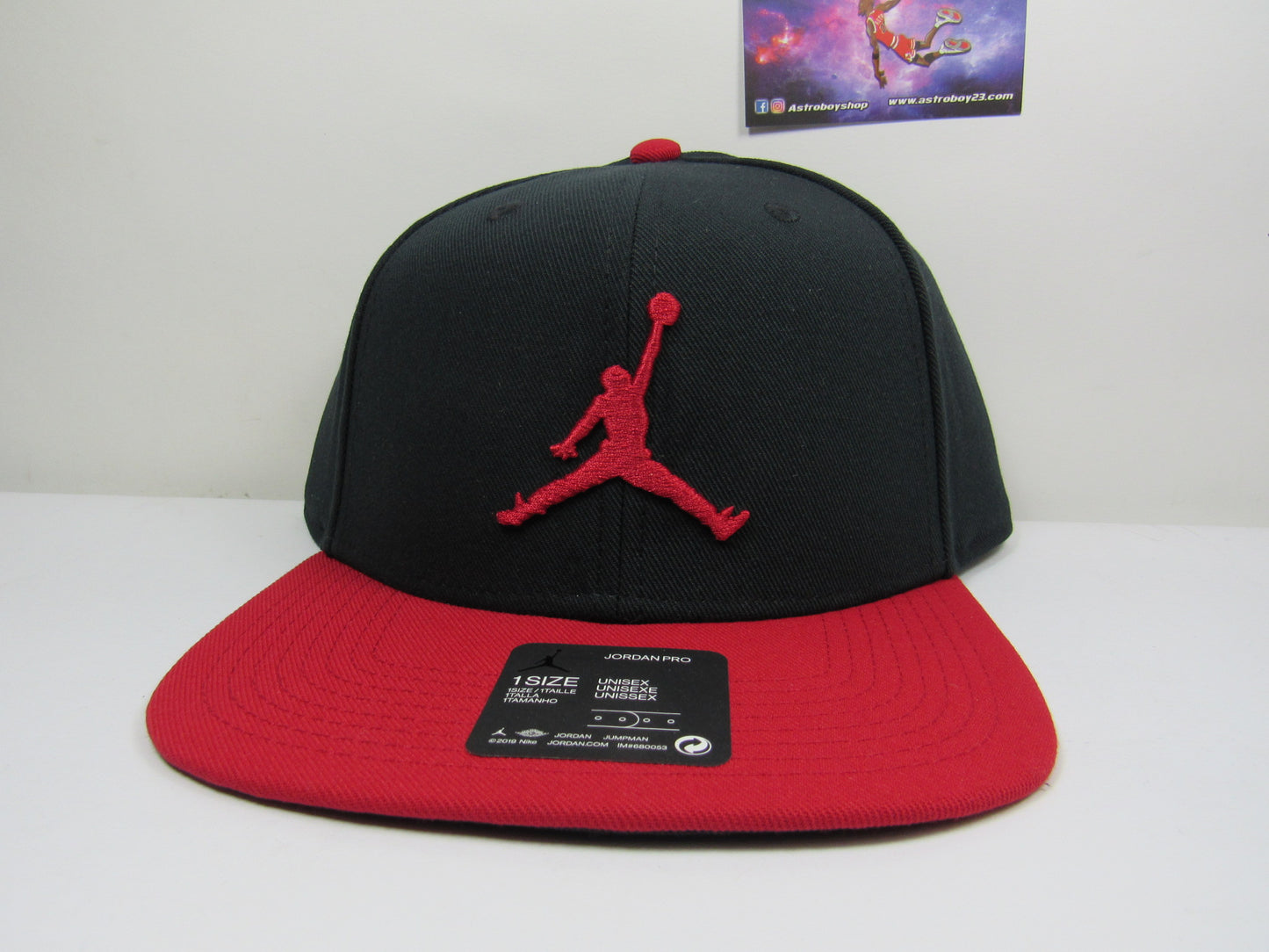 GORRA JORDAN PLANA JUMPMAN BRED BULLS BORDADO GRUESO (UNITALLA)