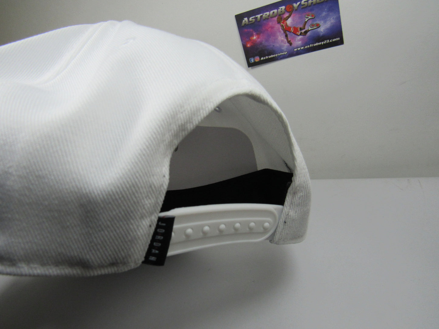 GORRA JORDAN PLANA PRO WHITE BORDADO GRUESO (2021) PLANA UNITALLA