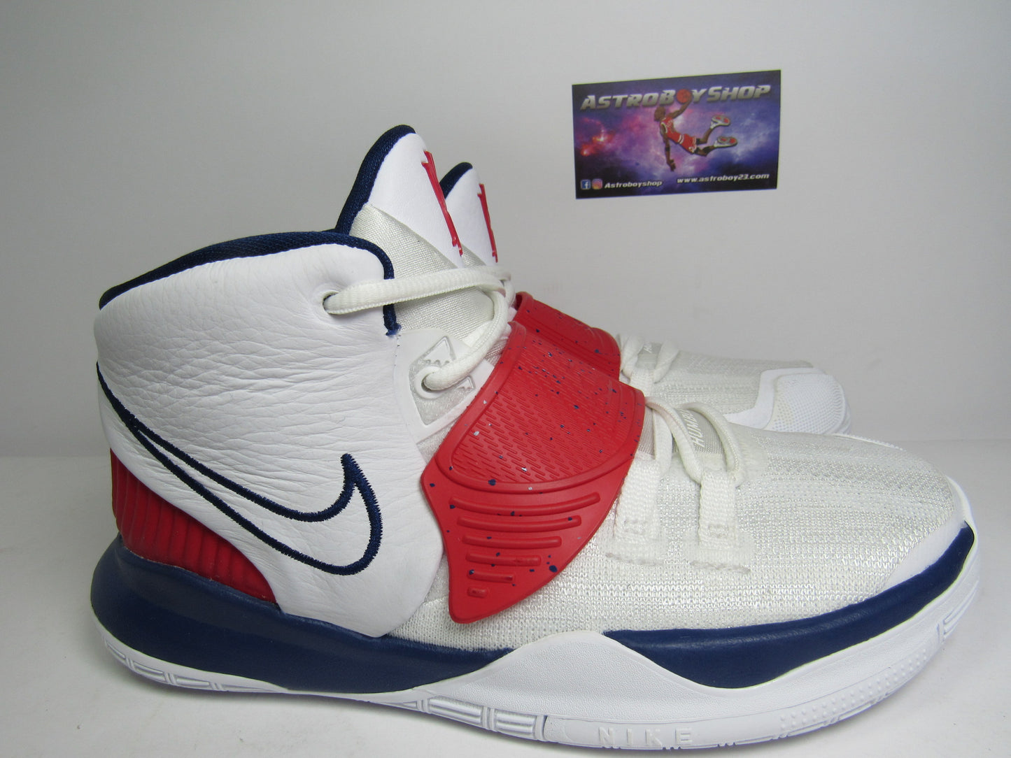 KYRIE 6 USA HOME EN CAJA PS KIDS (21.5 CM)