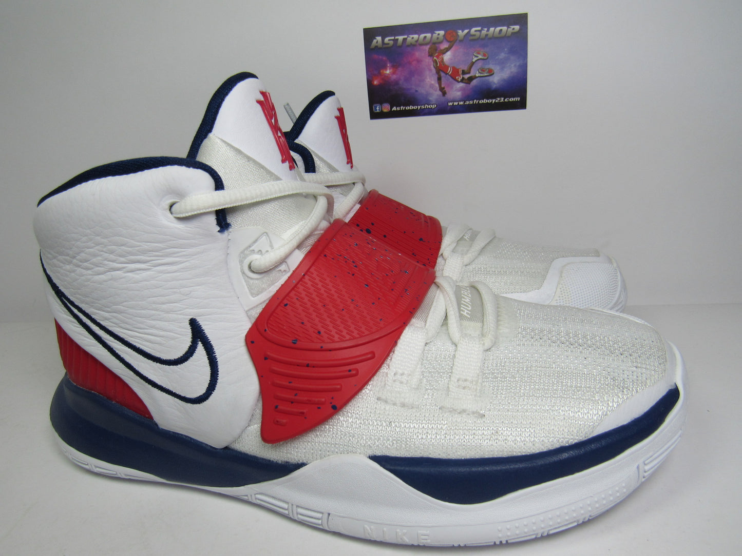 KYRIE 6 USA HOME EN CAJA PS KIDS (21.5 CM)