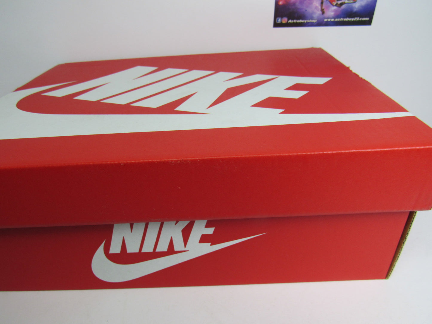 KYRIE 6 USA HOME EN CAJA PS KIDS (21.5 CM)