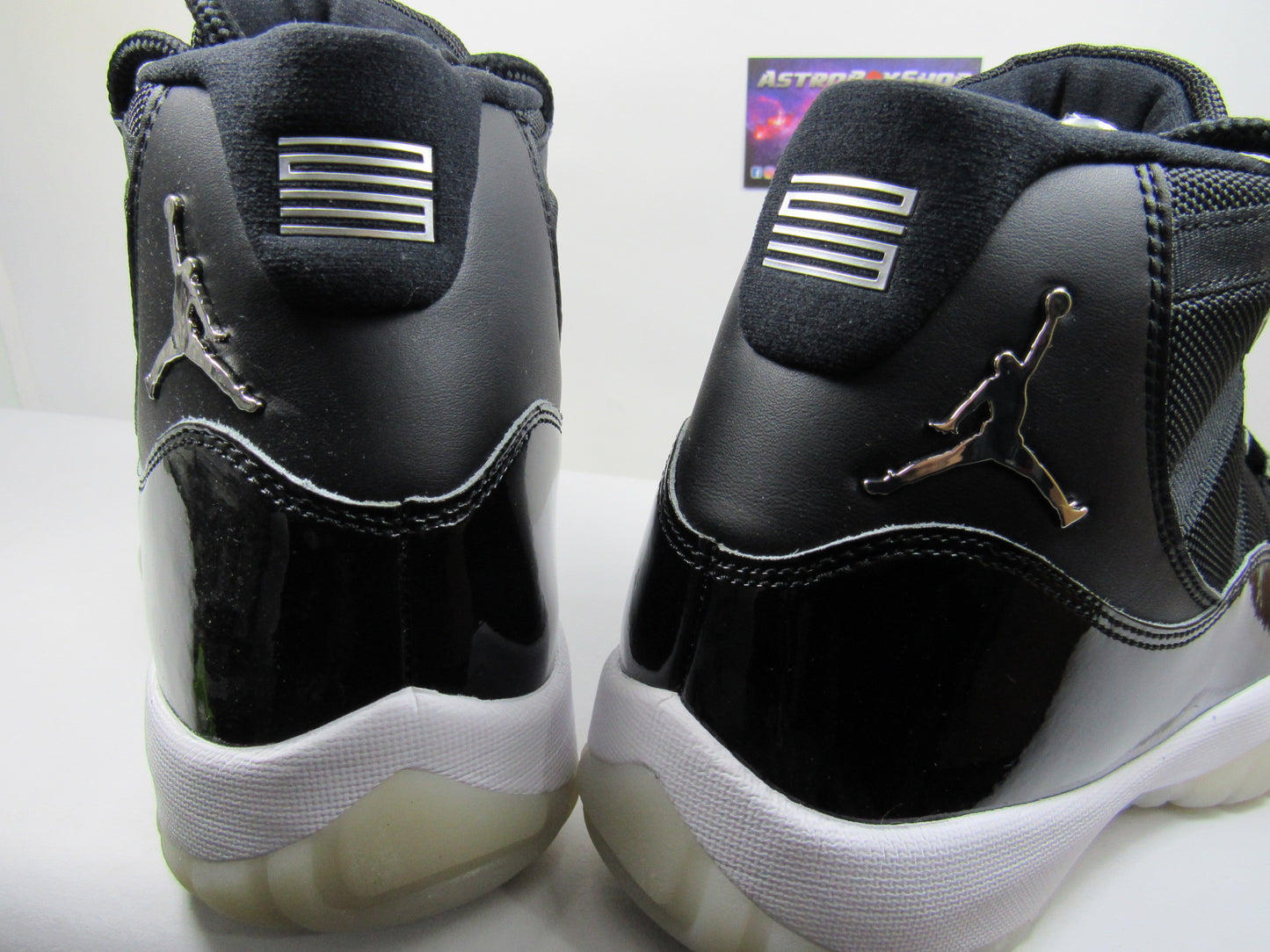JORDAN 11 JUBILEE 25 TH ANNIVERSARY EN CAJA