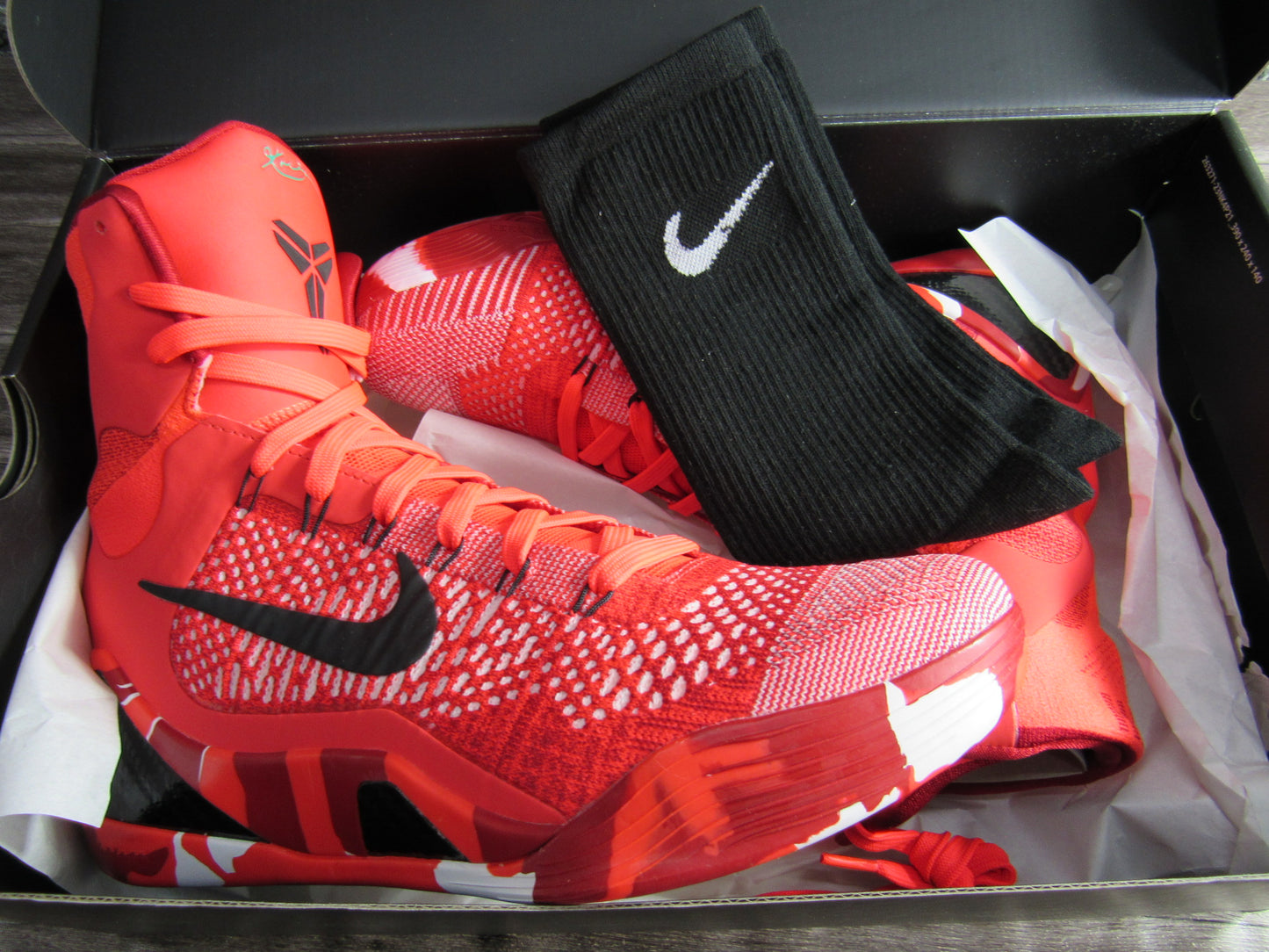 KOBE 9 ELITE CHRISTMAST EN CAJA