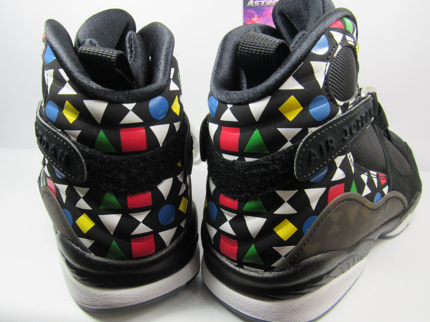 JORDAN 8 QUAI54 LIMITED EDITION EN CAJA
