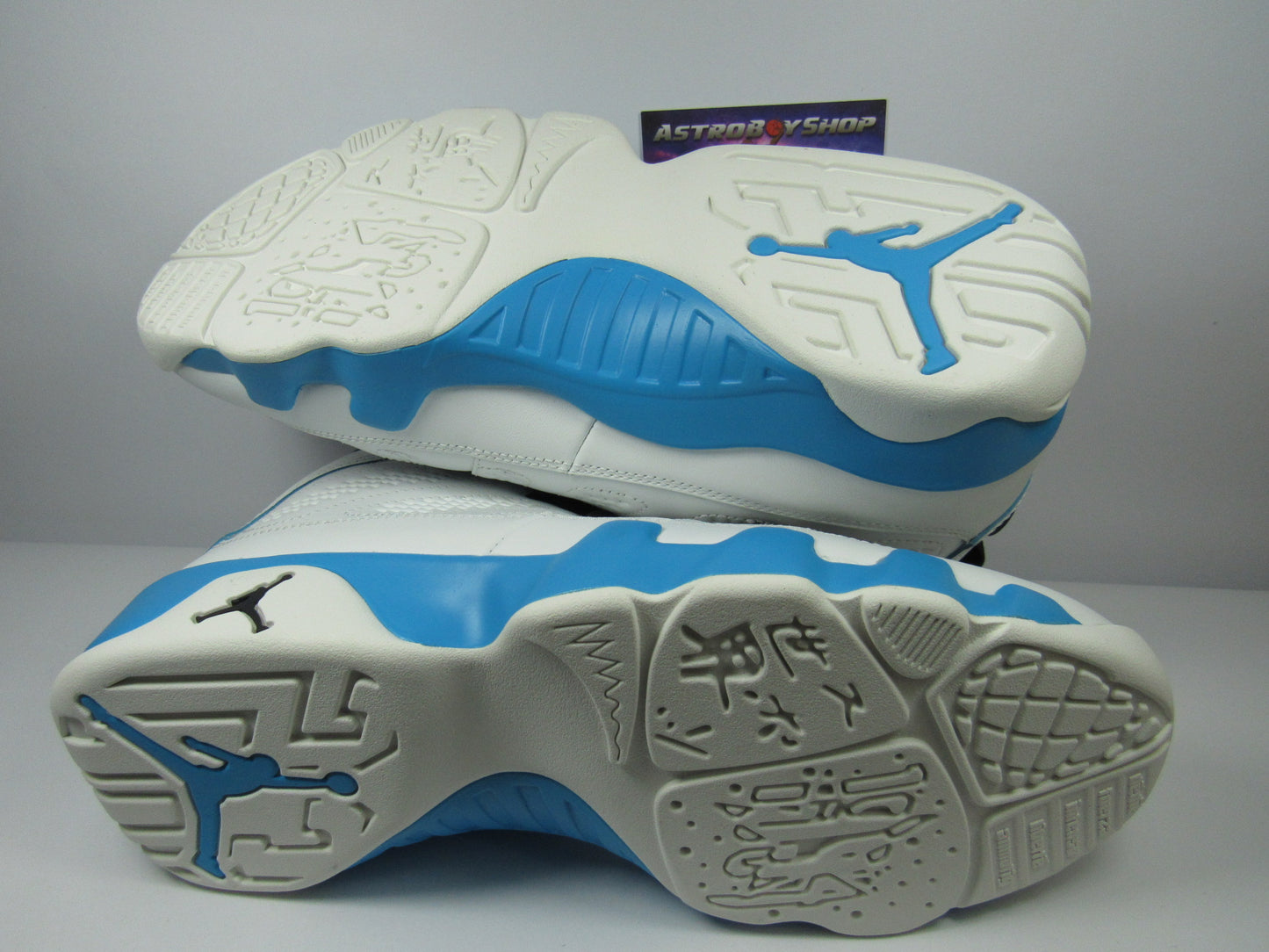 JORDAN 9 POWDER BLUE EN CAJA