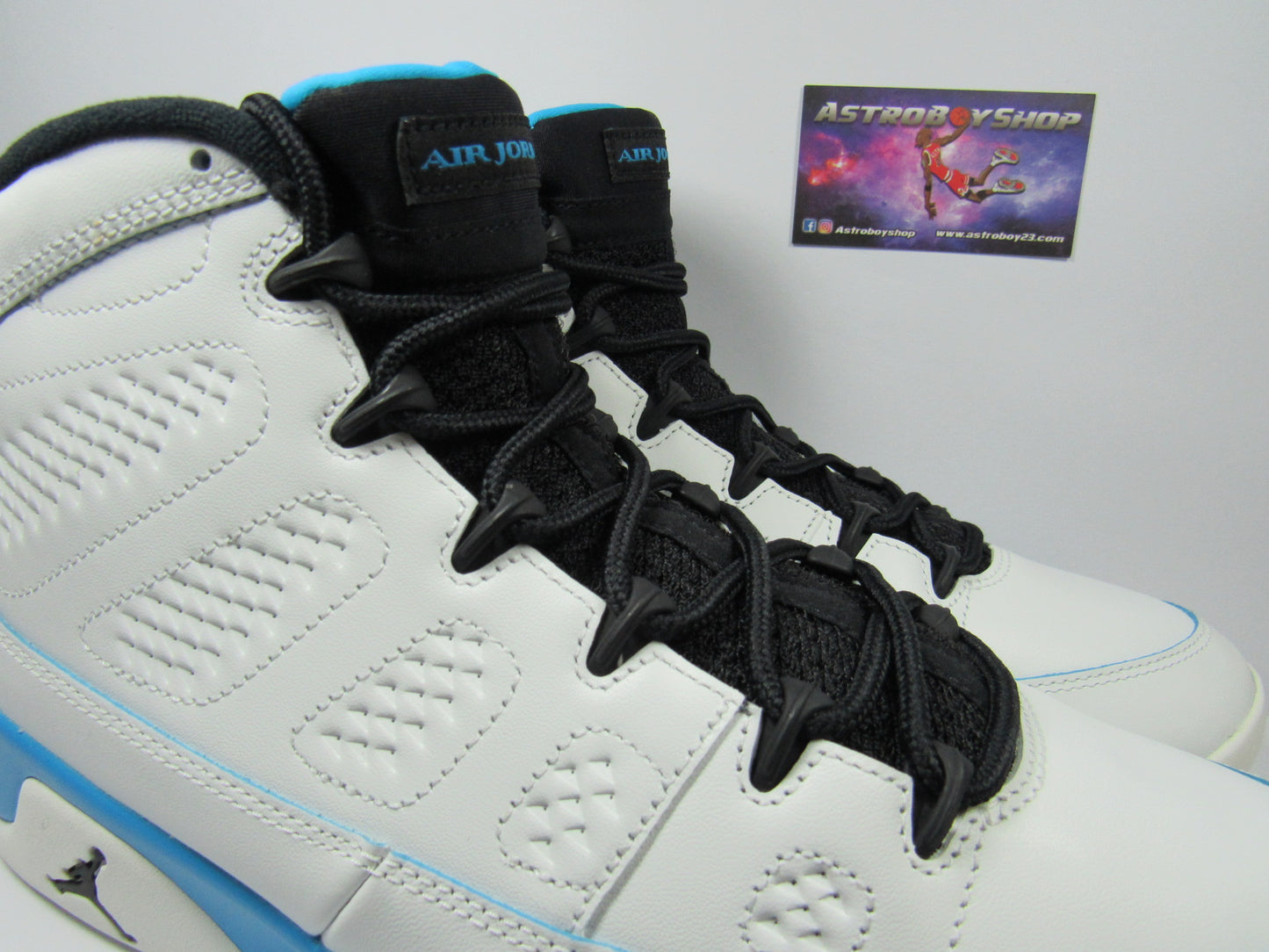 JORDAN 9 POWDER BLUE EN CAJA