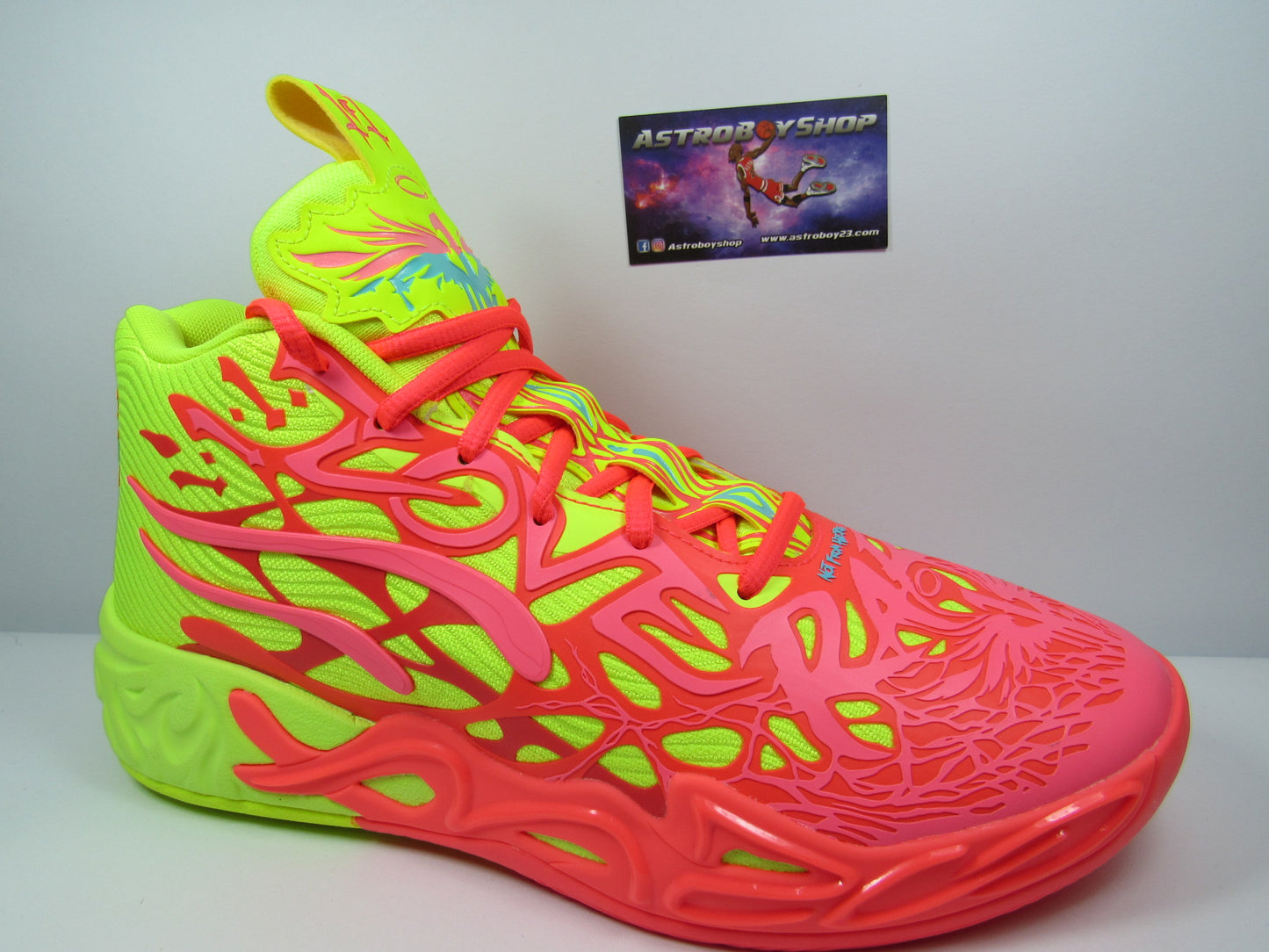 PUMA MELO MB04 LOVE EN CAJA