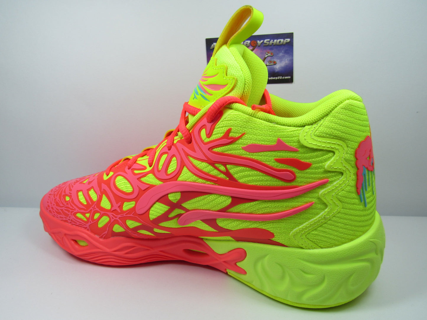 PUMA MELO MB04 LOVE EN CAJA