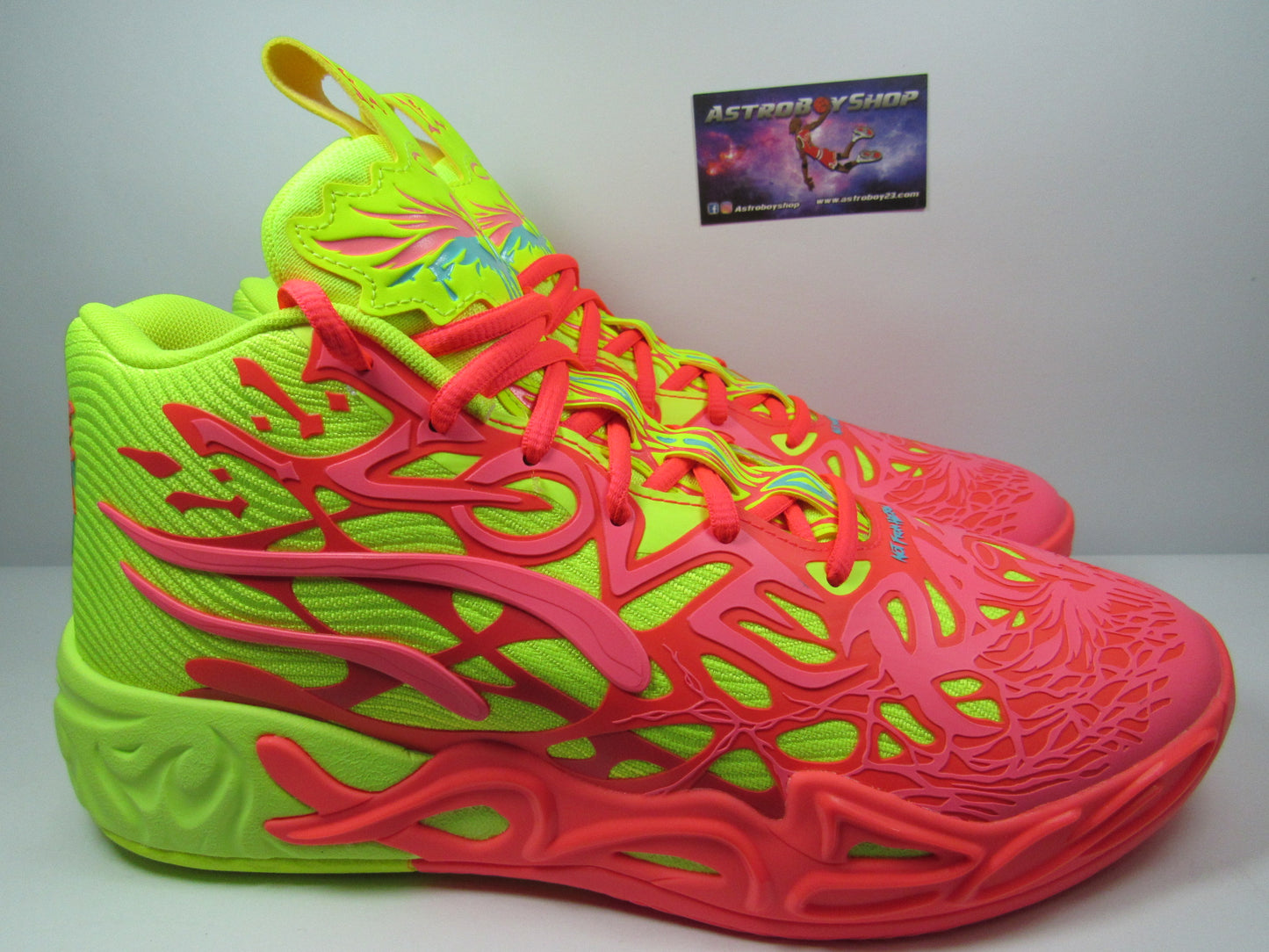 PUMA MELO MB04 LOVE EN CAJA