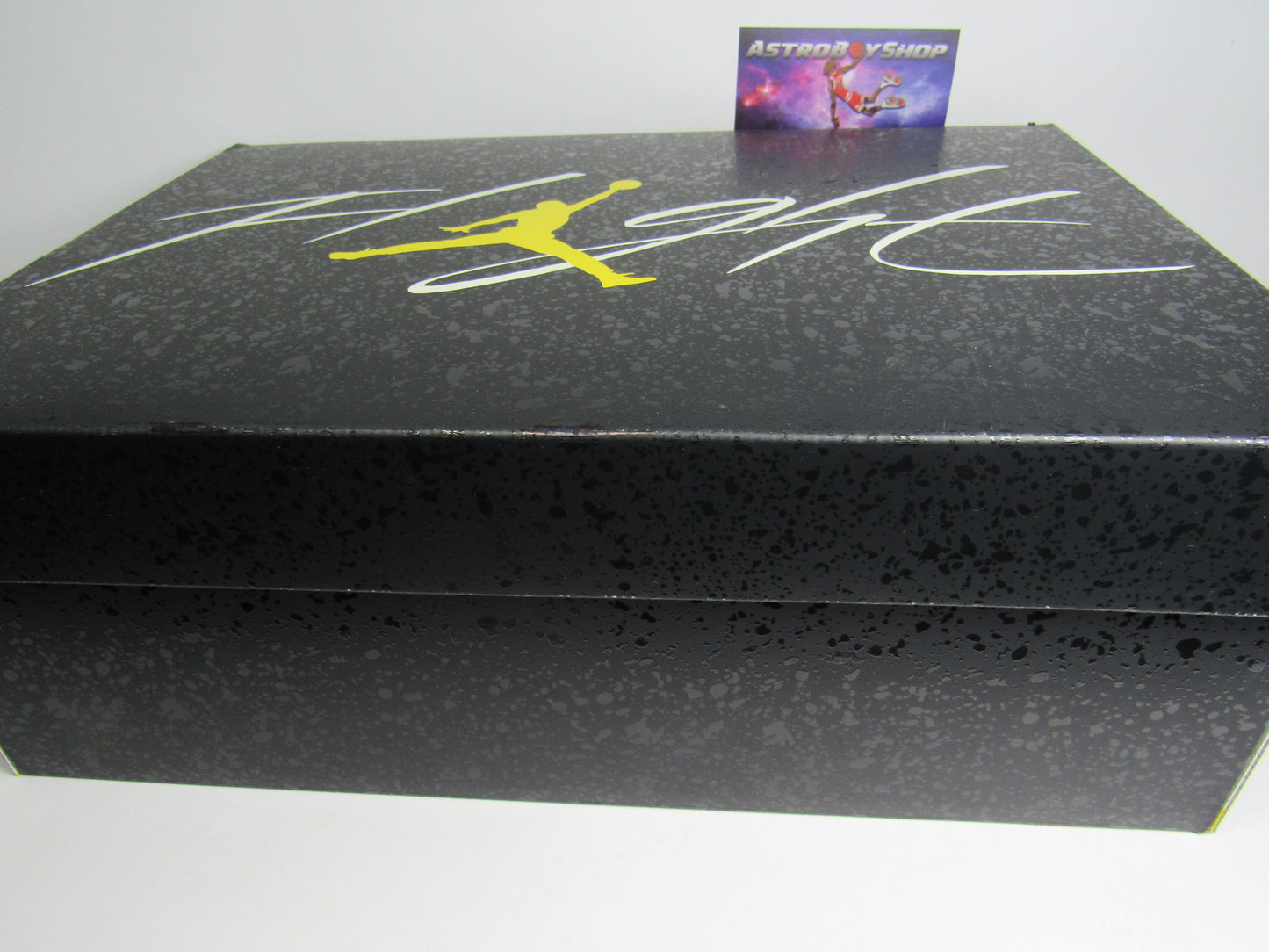 JORDAN 4 THUNDER 2023 EN CAJA
