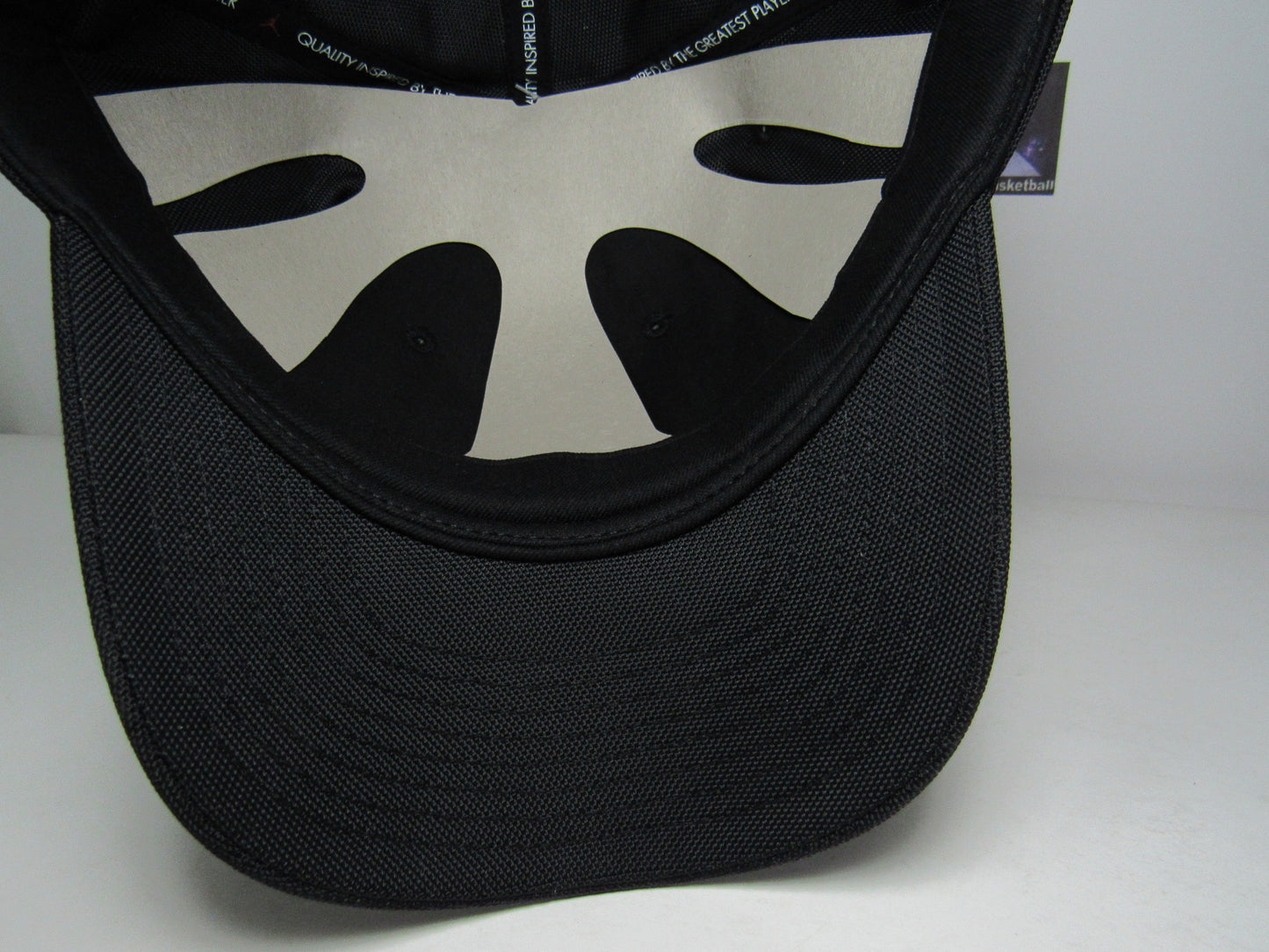 GORRA CURVA JORDAN RISE METAL BLACK (M/L)