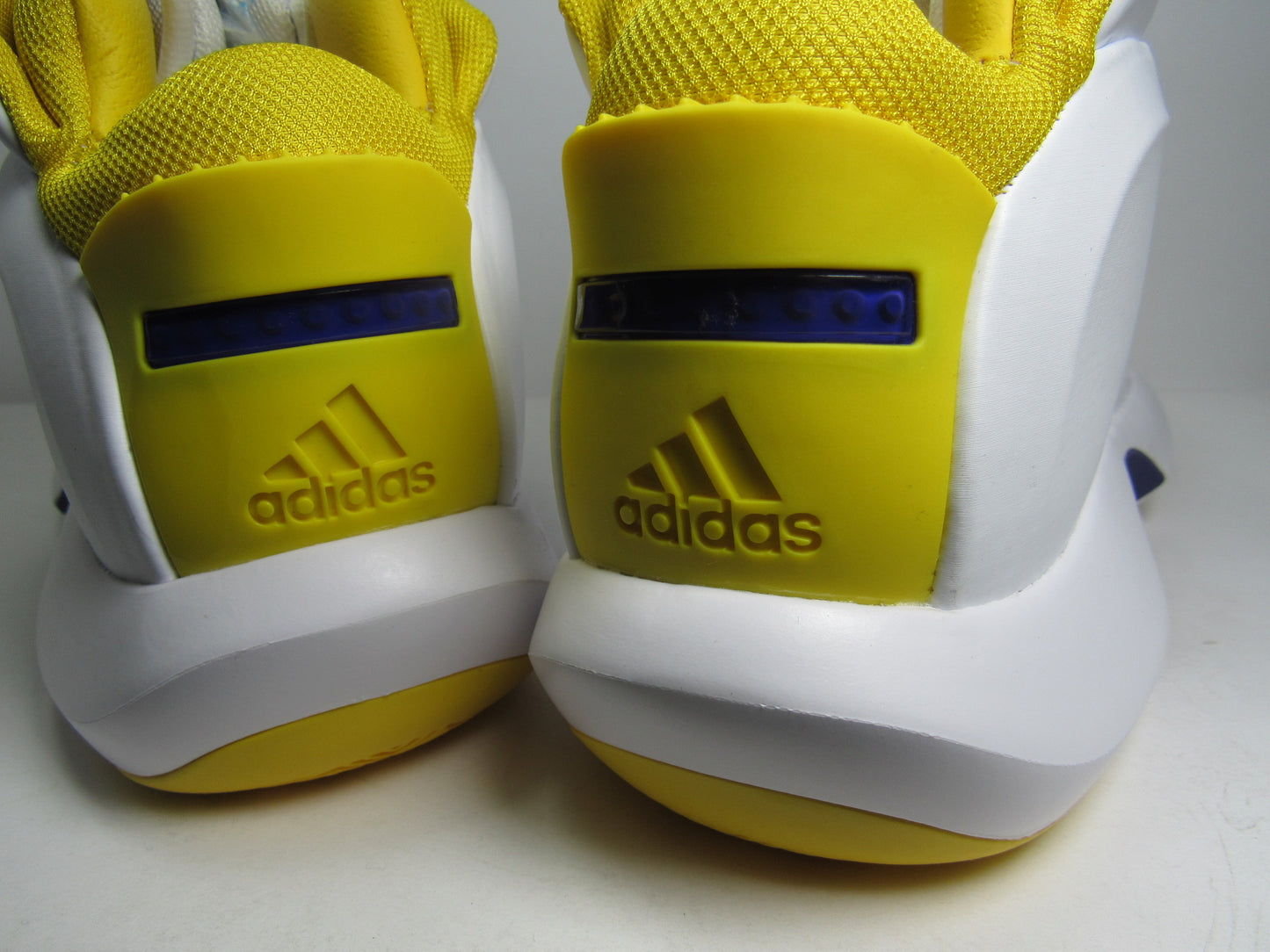 KOBE CRAZY 1 LAKERS HOME EDITION EN CAJA