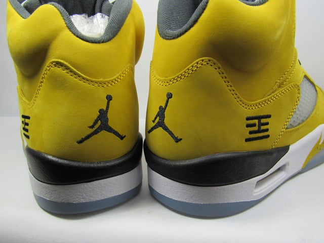 JORDAN 5 T23 TOKIO 2025 EN CAJA
