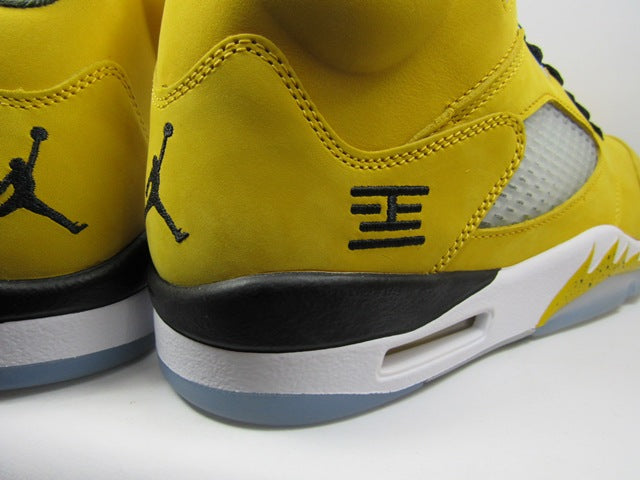 JORDAN 5 T23 TOKIO 2025 EN CAJA