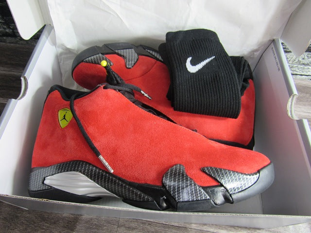 JORDAN 14 FERRARI 2025 EN CAJA