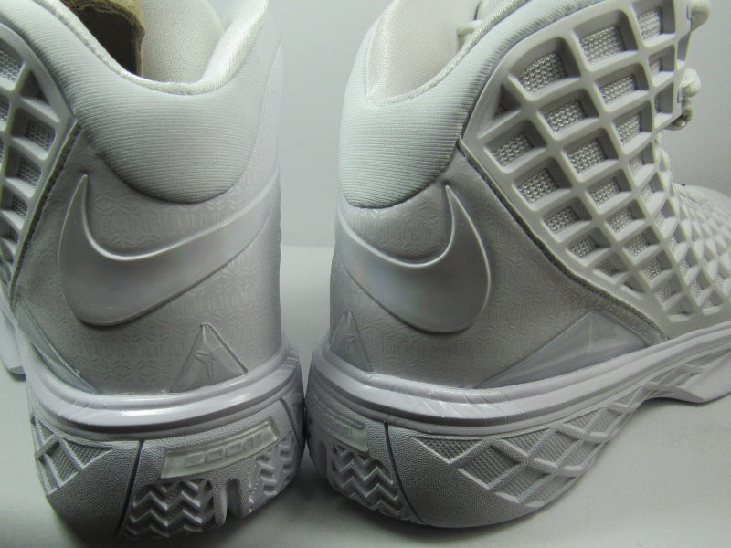 KOBE 3 PROTRO HALO EN CAJA