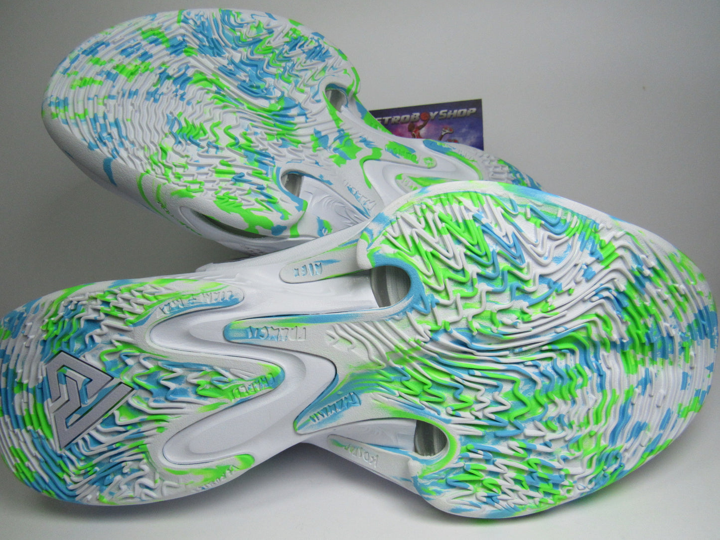 GIANNIS FREAK 4 "OXYGEN PURPLE" EN CAJA