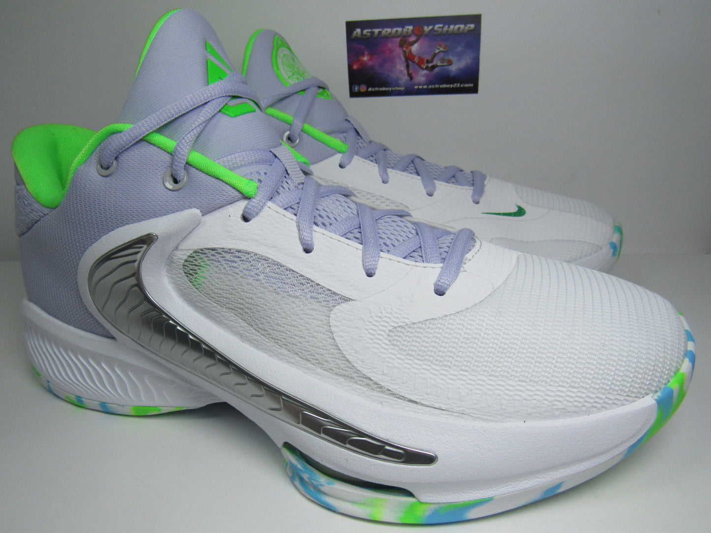 GIANNIS FREAK 4 "OXYGEN PURPLE" EN CAJA
