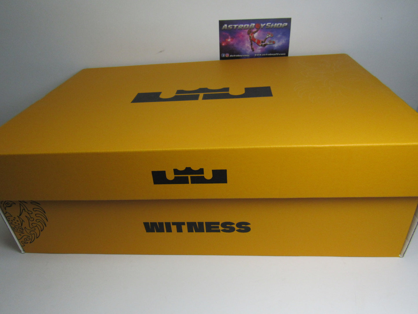 LEBRON WITNESS 7 "SILVER" EN CAJA