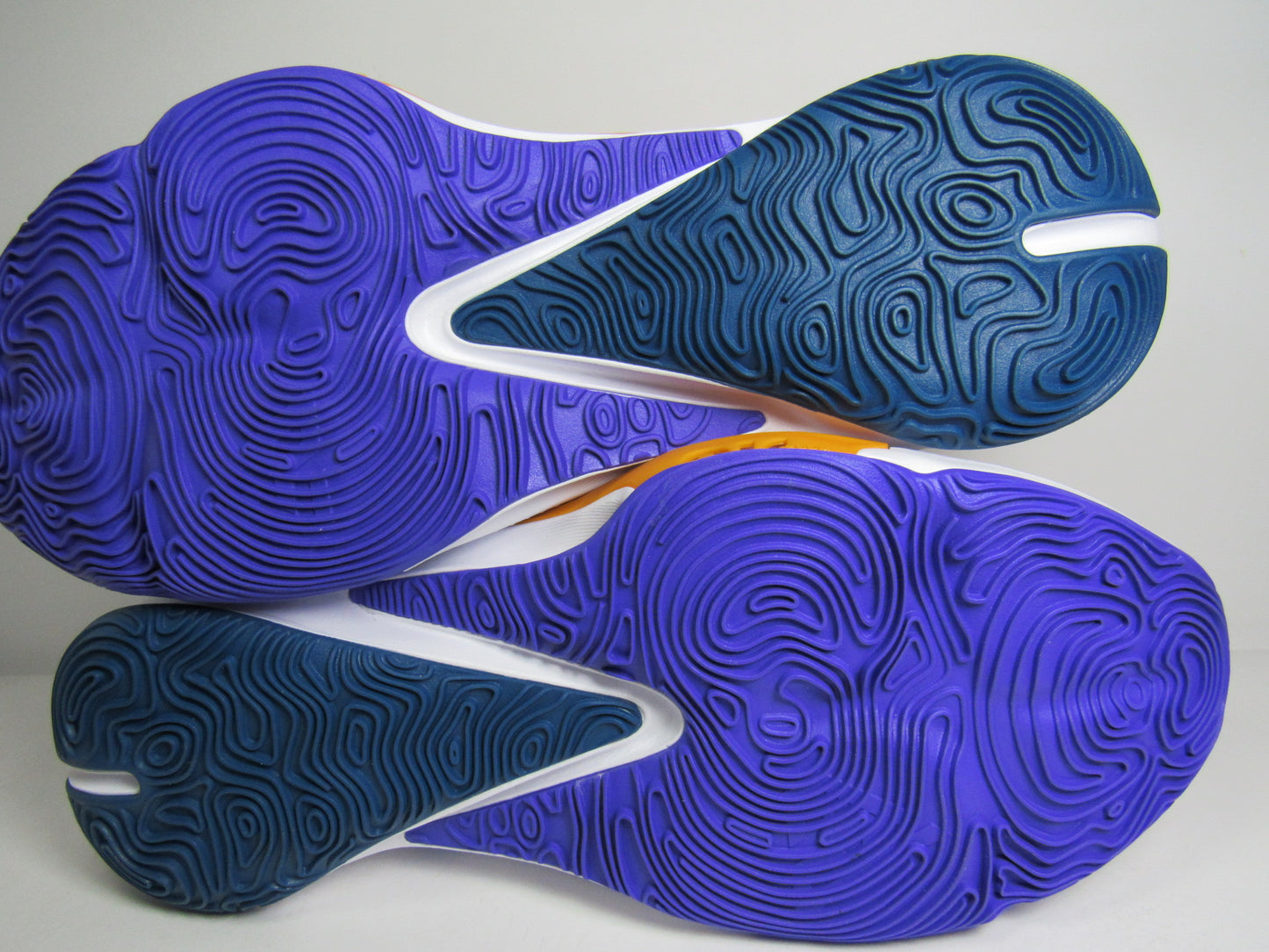 GIANNIS FREAK 3 "BROS" EN CAJA