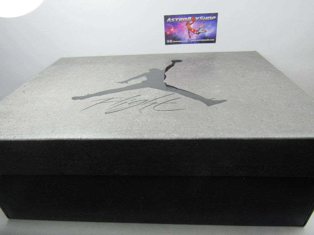 JORDAN 4 CAVE STONE EN CAJA