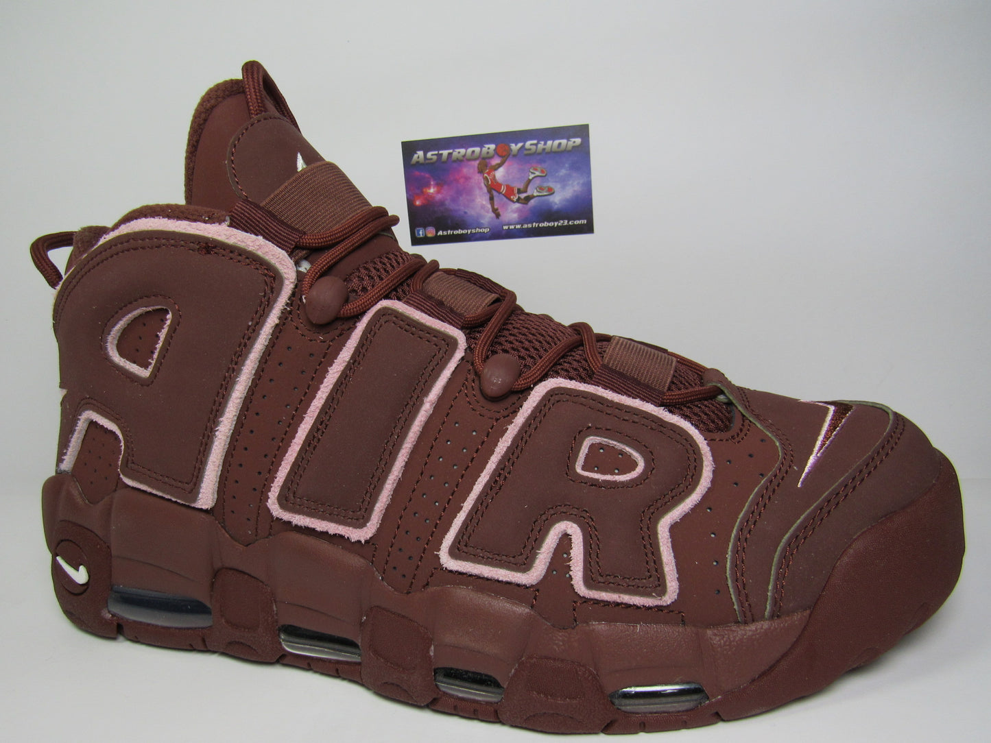 PIPPEN AIR MORE UPTEMPO "SAN VALENTIN" EN CAJA