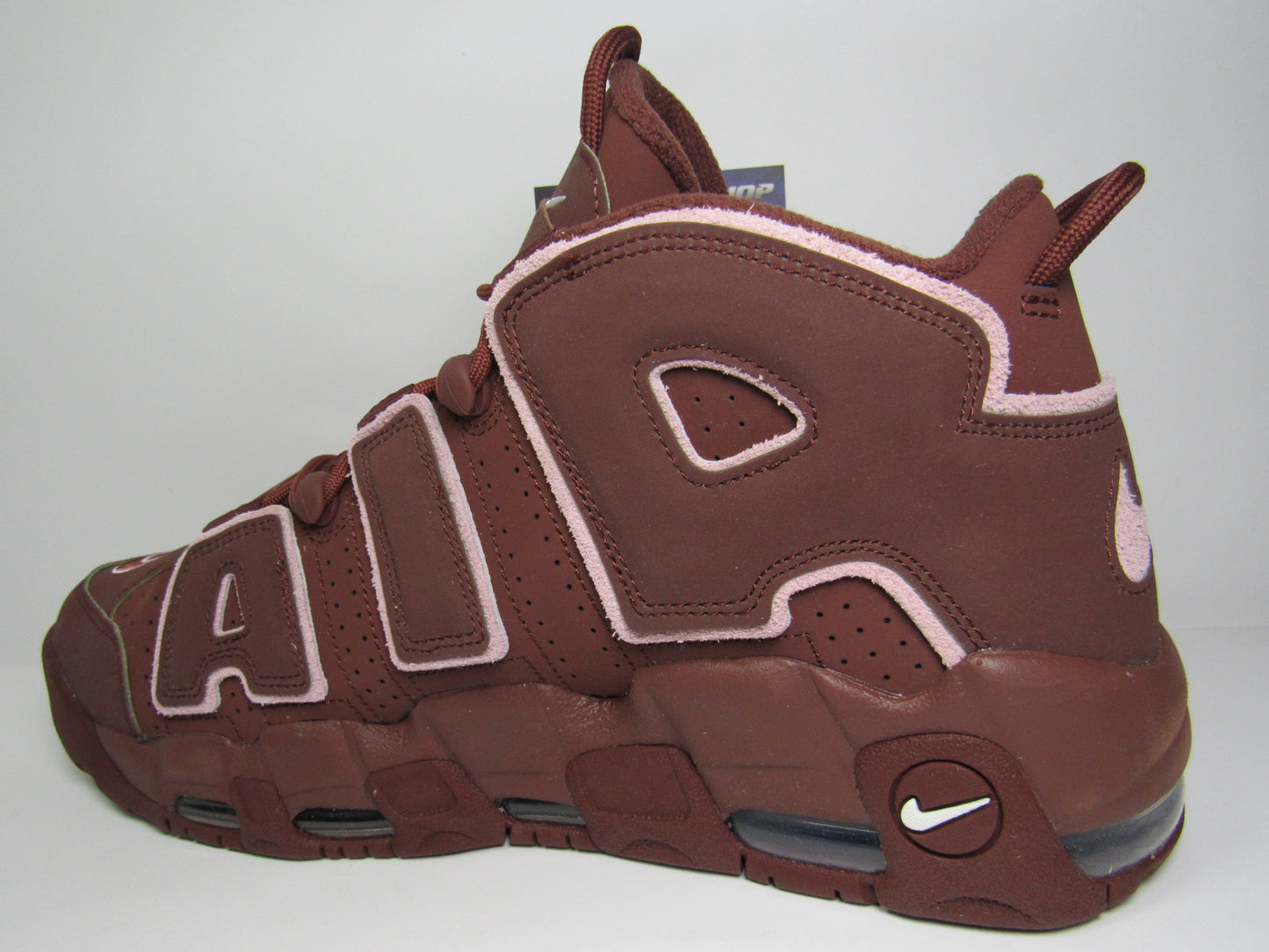 PIPPEN AIR MORE UPTEMPO "SAN VALENTIN" EN CAJA