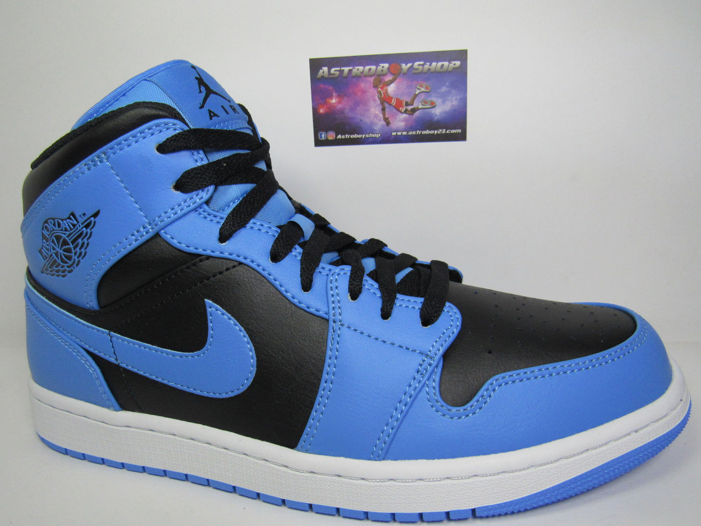 JORDAN 1 MID UNC UNIVERSITY BLUE 2023 EN CAJA