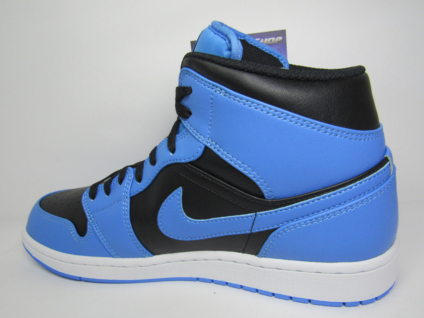 JORDAN 1 MID UNC UNIVERSITY BLUE 2023 EN CAJA