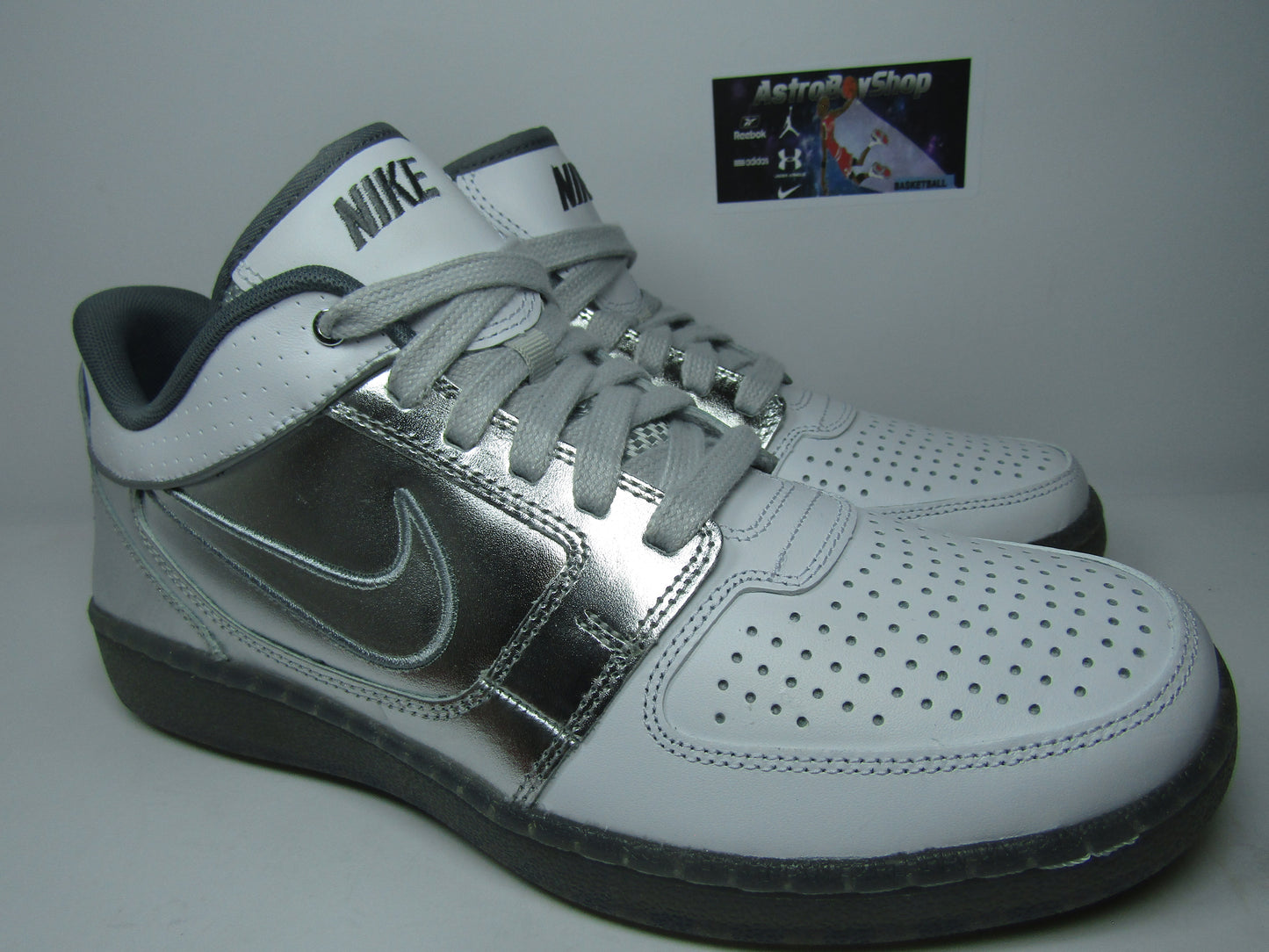 NIKE TRAINER CLEAN SWEEP EN CAJA