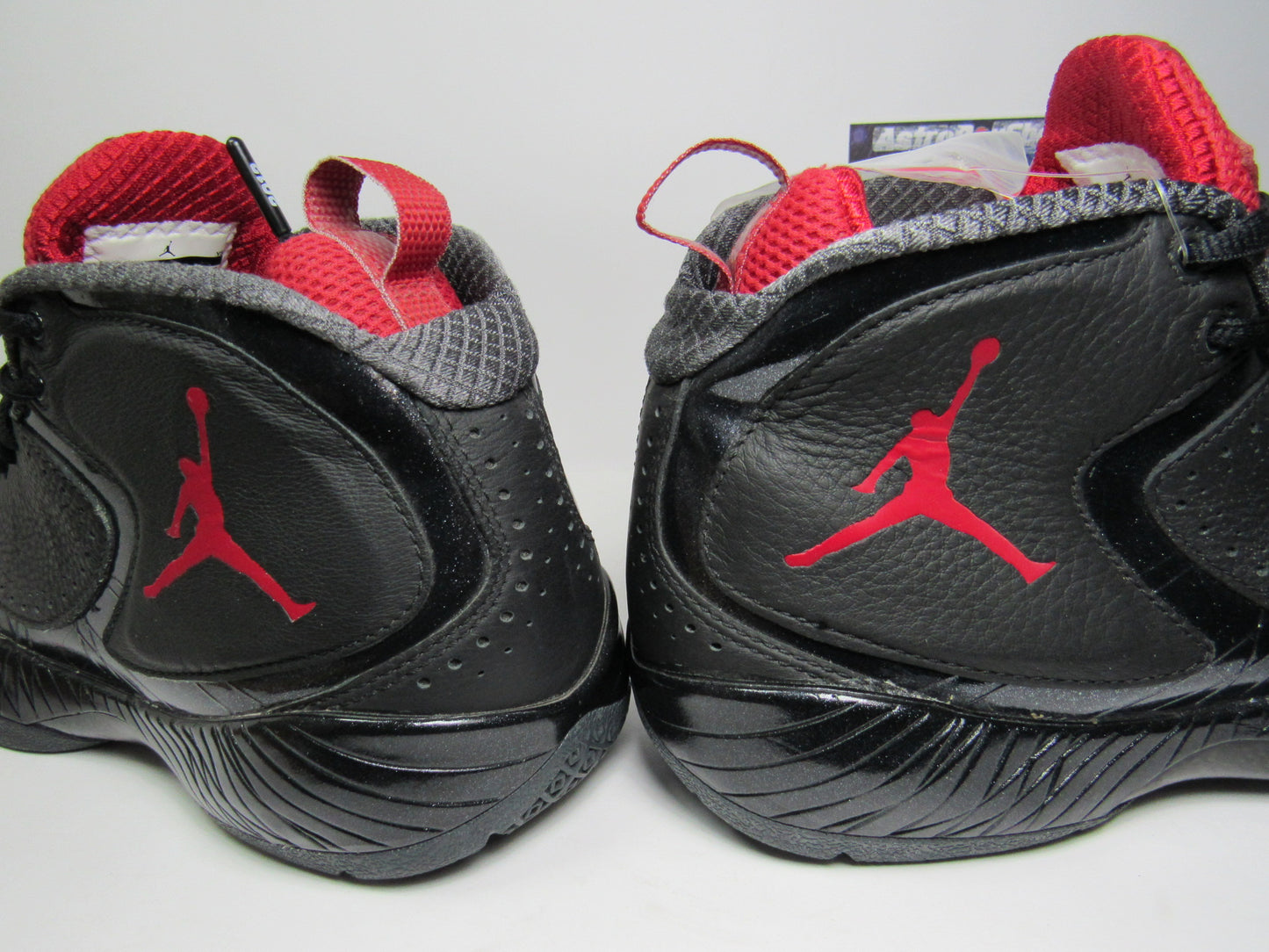 JORDAN 2012 BRED EN CAJA DE REPUESTO CON EXTRA LACES