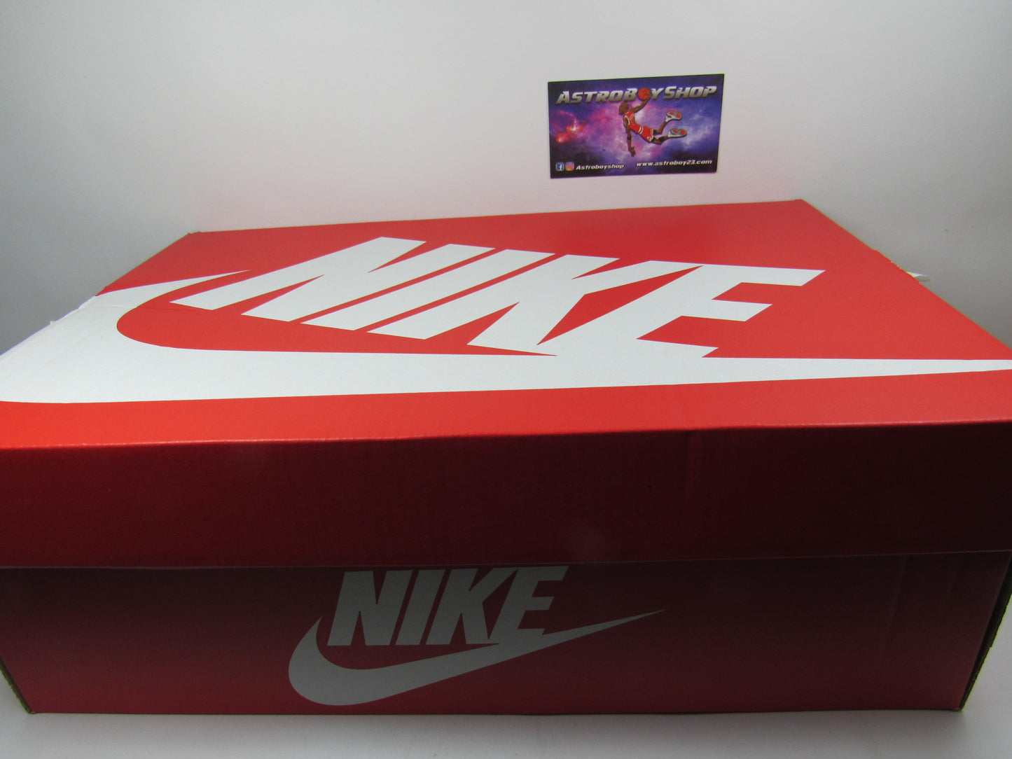 NIKE FLIGHT LEGACY LAKERS EN CAJA