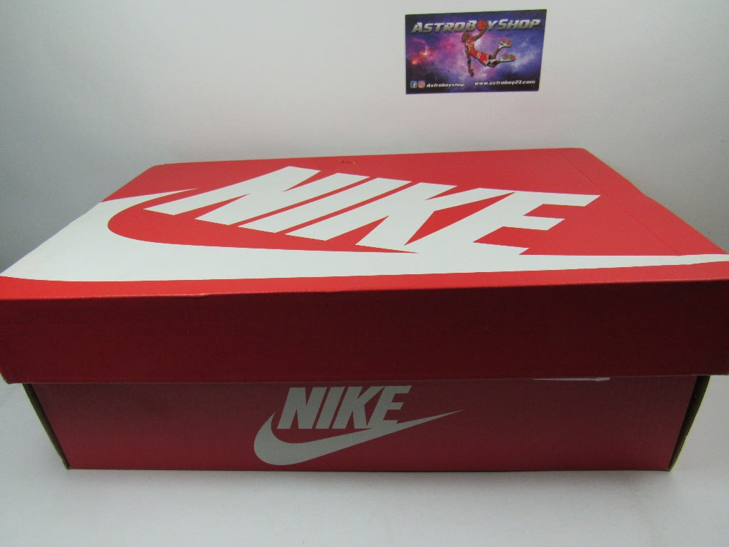 NIKE BLAZER LX WMNS EN CAJA